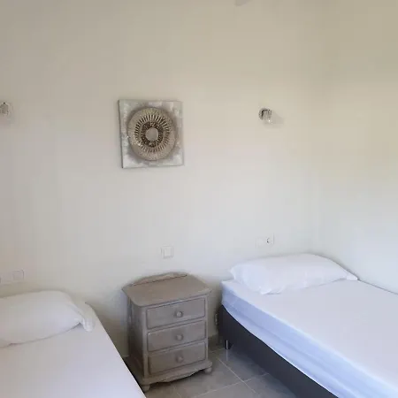 Villa Cheerful 2-bedroom With Private Pool Calpe