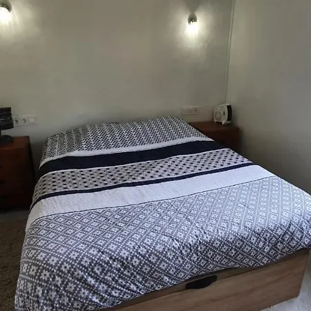 Cheerful 2-bedroom With Private Pool ヴィラ